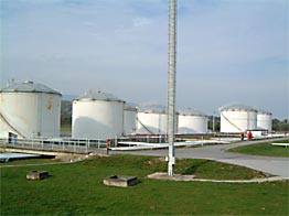 PETROL, Ljubljana - Skladi�te naftnih derivata RA�E 1996-2002.