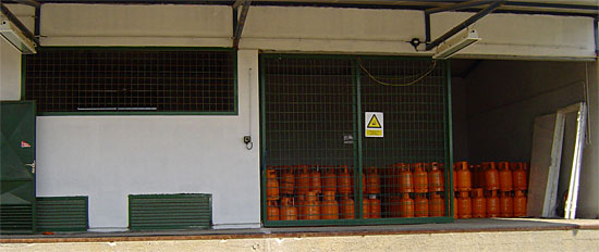 BRALA TRADE - plinsko gospodarstvo UNP-a, Islam LATINSKI kod Zadra, HRVATSKA, 2004.